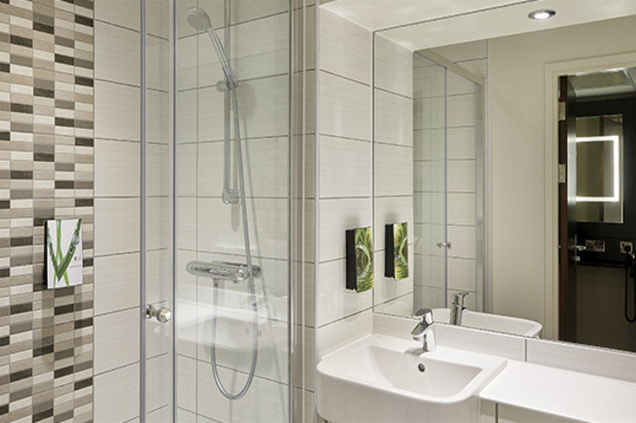 Premier Inn Premier Inn バグショット エクステリア 写真